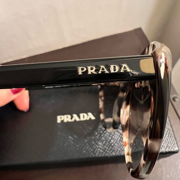 NWOT - authentic Prada sunglasses - Picture 3 of 9